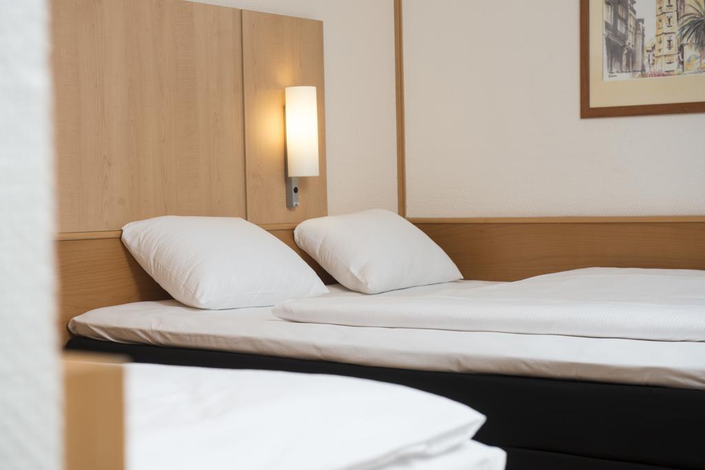 Ibis Hotel Eisenach Exteriör bild